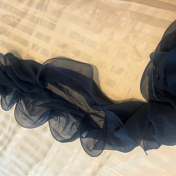 Navy 3 piece UNWORN Lehenga - Picture 3 of 6